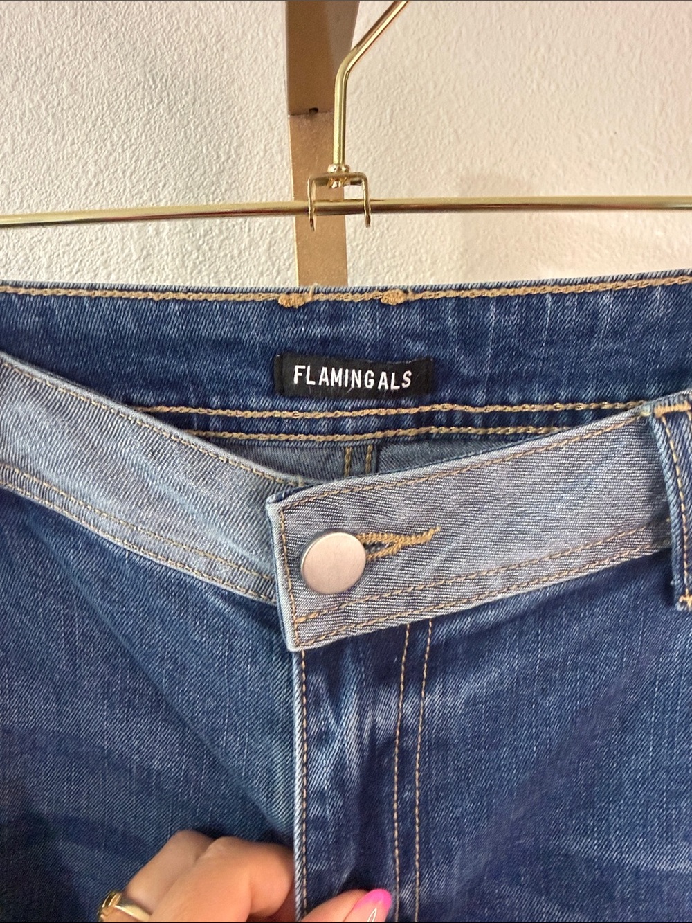 Flamingals- Denim Women's Straight Leg Jeans in Medium Blue Wash- XL- NWOT - Picture 2 of 6
